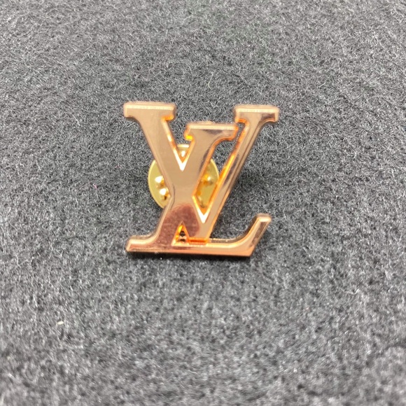 Louis Vuitton Lapel Pin / Tie Pin (rose gold) - Picture 4 of 5